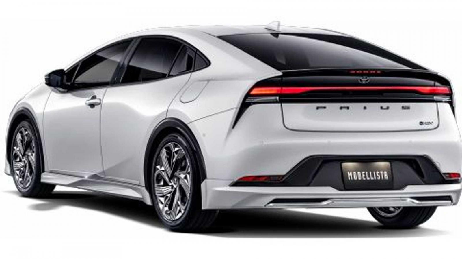 Η Modellista… τόνωσε την εμφάνιση του νέου Toyota Prius 